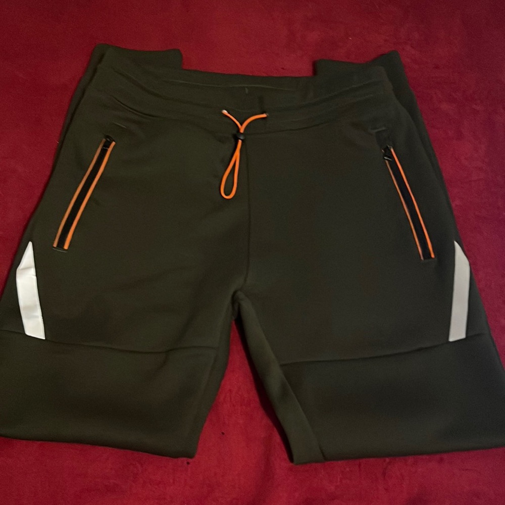 White Tag sweatpants